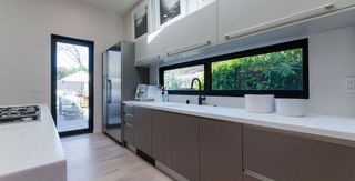 Garland — view 8